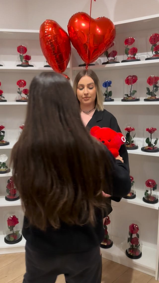 L’amour se célèbre… et se partage ❤️
Une attention qui fait battre le cœur pour la Saint-Valentin
✨ Quantités limitées, commande dès maintenant ✨