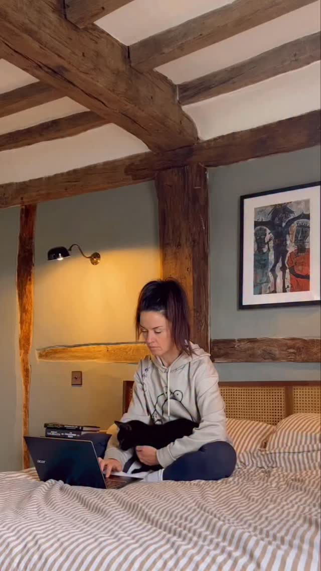 Screen time and the impact on language development has been in the news again. Here’s what I think…
👉🏻 We know that over an hour of daily mobile screen time in two and three year olds is significantly associated with language difficulties compared with lower or no mobile screen time. There are several large scale studies confirming this and it’s pretty unrefutable at this stage.
But also…
👉🏻 These studies show correlation, not cause and effect. So we can say: “Higher screen time is associated with lower average language scores.” But we cannot definitively say: “Screen time causes poorer language development.”
👉🏻 Many variables influence both screen use and language, for example:
Parental education and vocabulary
Amount of shared reading and conversation
Socioeconomic stress
Parental mental health
Neurodevelopmental differences
👉🏻 I’m not saying that hours of screen time for very young children is a good idea, or that it has no impact on language development. It almost certainly does. But newspaper reporting has been overly simplistic and doesn’t take into account that neurodivergent children often interact with screens in a different way.
👉🏻 Large observational studies show autistic children often spend more time on various screen activities (video games, movies, social media) than neurotypical peers. This doesn’t automatically mean it’s beneficial, but it does suggest screens are highly motivating for some autistic children. Labelling something that an autistic child loves as unequivocally bad or harmful risks creating a sense of shame. And shaming is never good.
👉🏻 For many autistic people, screens and online spaces are not just entertainment but a social lifeline. Technology can make socialising easier because it removes or softens some of the hardest parts of face-to-face interaction.
👉🏻 Many of the newspaper reports this week have relied heavily on person’s opinion about the impact of screen use on language development. This is bad journalism. I’d love to see reporting that includes important context that would give a more accurate picture.
As always, reality is complicated.