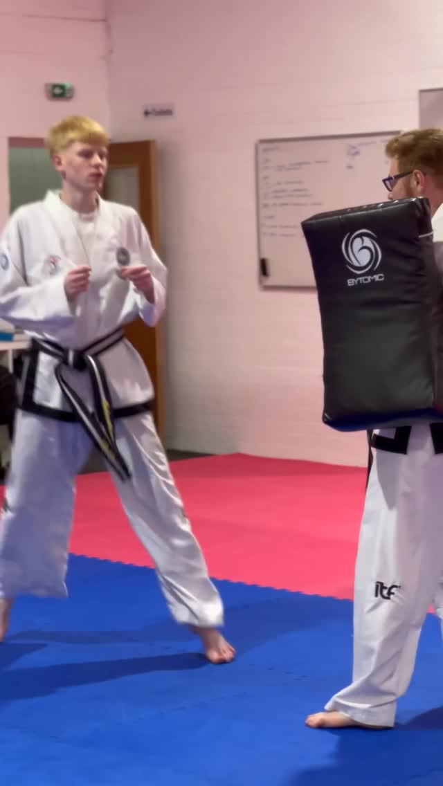 Less screen time.
More confidence.
Better focus.
Taekwon-Do gives teen boys structure, routine, and a place to grow — physically and mentally — in a positive, disciplined environment.
Perfect for teens who need:
✔️ direction
✔️ confidence
✔️ a challenge they can commit to
👉 Book a trial today:
www.worcestershiremartialarts.co.uk/trials
First month £20 | FREE uniform
#MartialArtsForTeens #WorcesterUK #TeamWMA