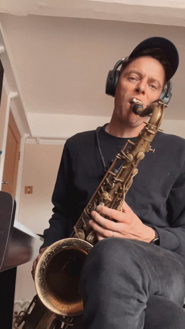 Forever blowing rhythm changes. Next live gig @thebearclub_grrr Friday 30th Jan!
.
#sax #practice #improv #music #saxophone