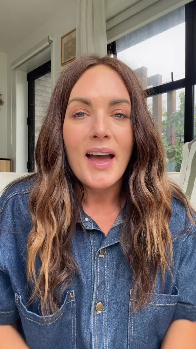 There’s so much more to being ‘Healthy’ than you BMI (an outdated metric designed for populations not individuals)
Your waist to height circumference is a better metric. Simply measure your waist and divide by 2. Your waist should be less than half of your height.
Example:
176cm divided by 2 = 88cm
This is a predictor of metabolic regulation.
I help my clients lose that extra weight from their waist to improve their health.
Ask me how ☺️
#amihealthy #BMI #healthcoachnz #waisttoheightratio #metabolichealth