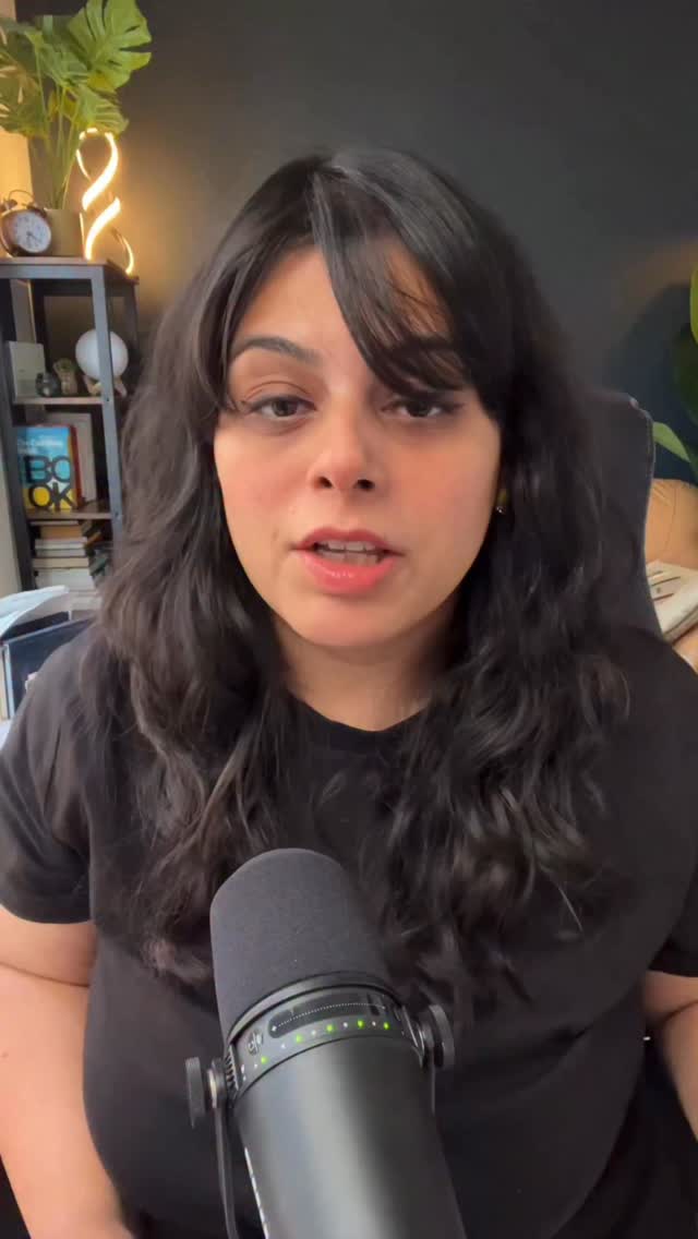 If people keep telling you they ‘can’t afford’ your offer this is what’s actually happening…
People don’t say “no” because they can’t afford it.
They say “no” because they don’t see the value.
It’s rarely about money or time — it’s about perception.
If your brand doesn’t communicate value clearly, people won’t trust you enough to invest.
✨ Your brand’s message, visuals, and experience should all say “I’m worth it.”
When value is felt, the price becomes irrelevant.
DM me “CLIENTS” and I’ll send you my free mini workbook that helps you build a brand that filters out the wrong clients — so you attract the ones who truly value your work
#theanamnaeem
#brandstrategy #brandstrategist #brandidentity personalbranding