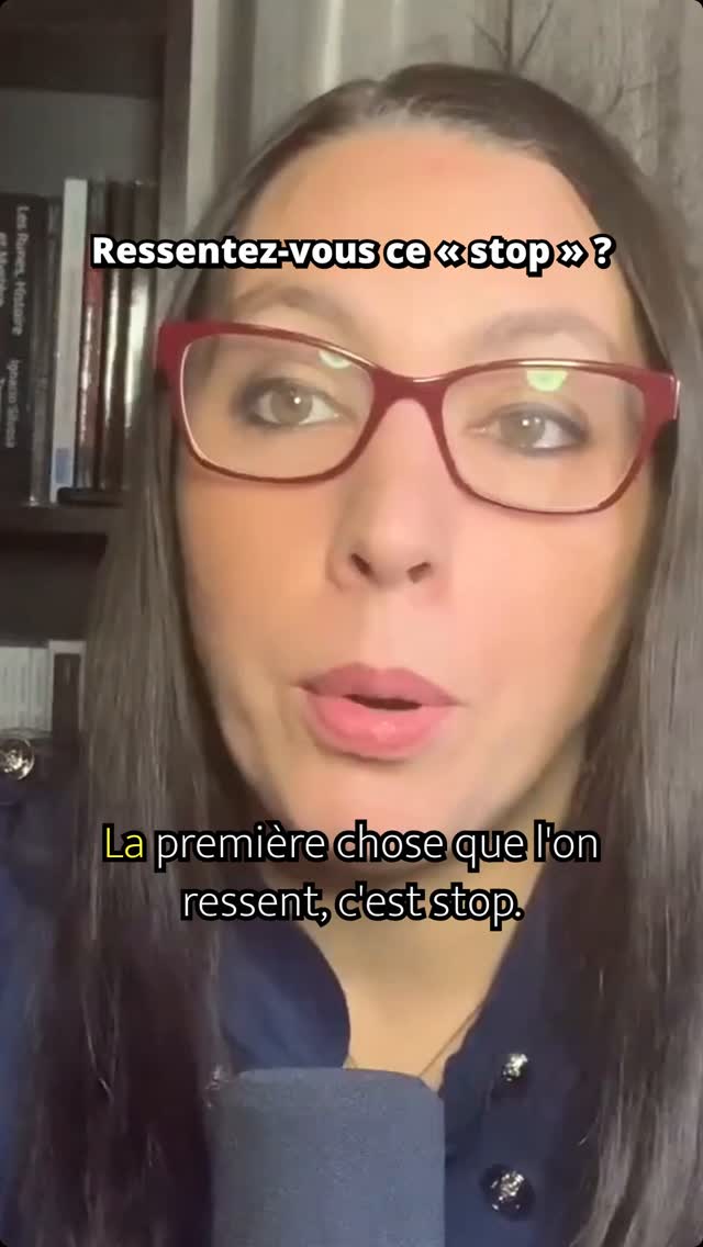ce premier signal intérieur qui crie « STOP ».
Tu le ressens profondément. C’est clair, net, puissant.
Mais ce stop-là, aussi fort soit-il, ne suffit pas toujours à effacer des années de schémas ancrés :
Dans tes pensées, tes réactions, tes actions automatiques.
Tant que la vraie volonté de changer est là, tu avances.
Tu utilises des outils, des rituels, des prises de conscience…
Jusqu’à ce que ça fasse sens. Jusqu’à la compréhension profonde.
Jusqu’à la décision honnête. Jusqu’à l’action concrète qui pose enfin la coupure.
Et parfois… tu ne t’en rends même pas compte,
mais tu étais prêt depuis longtemps.
Alors, quand tu poses cet acte de coupure de lien,
ça fonctionne comme un miracle. Immédiatement.
Le poids s’envole. La paix arrive. La liberté s’installe. 🌟
Libérer un lien, ce n’est pas seulement dire stop.
C’est oser l’action qui scelle le changement.
As-tu déjà vécu ce « miracle » après une coupure ? Ce moment où tout bascule enfin ? Partage ton expérience ci-dessous ! 👇
#berengeremusard
Vidéo en version complète sur Youtube @berengeremusard
#CoupeDeLiens #LiberationEnergetique #ChangementInterieur #StopAuxLiensToxiques #Spiritualite #GuérisonEmotionnelle #VolonteDeChangement #RituelDeLiberation #PriseDeConscience #MiracleInterieur #EveilSpirituel #AmourDeSoi #Transformation #RuptureSaine #PouvoirPersonnel2,7sRapide