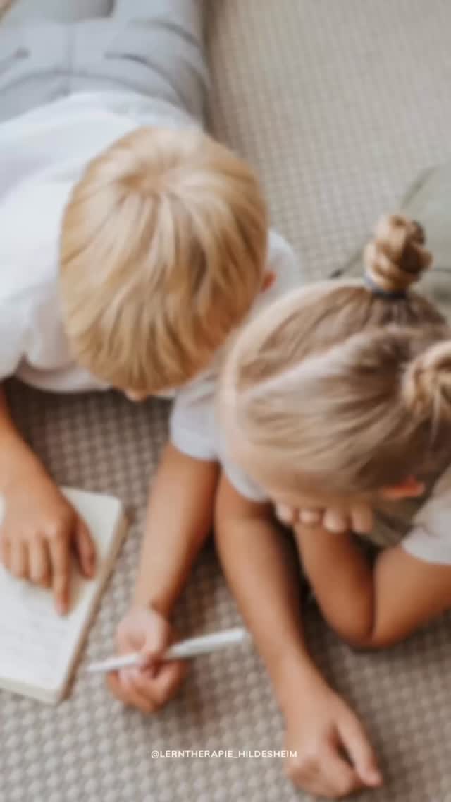 Was ist Lerntherapie Hennig?
Lerntherapie Hennig ist keine Nachhilfe.
Ich begleite Kinder individuell bei Lern- und Aufmerksamkeitsproblemen und unterstütze Familien dabei, Lernen wieder möglich zu machen.
Im Mittelpunkt stehen
🧠 Selbstvertrauen
🧩 klare Strukturen und wirksame Lernstrategien
🔄 Impulskontrolle und Emotionsregulation
🌈 das Verstehen neurodivergenter Lernwege
Gerade bei ADHS, Autismus, Hochbegabung oder Hochsensibilität greifen klassische Lernmethoden oft zu kurz. Lernen braucht hier einen anderen Zugang.
👉 Auf meiner Website findest du ausführliche Informationen, das Kontaktformular und die Möglichkeit, eine Erstberatung zu buchen.
#lerntherapie
#adhs
#autismus
#lerntherapiehildesheim
#neurodivergent
elternberatung