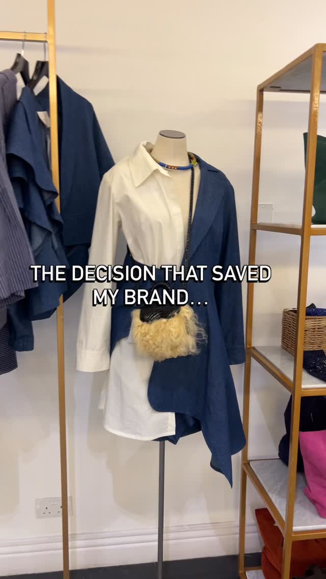 Because not every opportunity is aligned.
And if you’re not aligned with yourself…
not who you think you should be,
not who your parents imagined,
not who the world rewards…
but your quiet inner knowing…
you will make decisions that cost you everything you’ve built.
On paper, it was perfect.
An international retail chain wanted 5,000 pieces of our handcrafted bags.
But I knew the truth:
I couldn’t meet that demand without changing the foundation of my brand.
So I said no.
Not because I lack ambition,
Because I have vision.
I turned away from applause
and built capacity instead.
Now people are shocked to find out we’re 15, almost 16 years old.
This industry doesn’t reward longevity.
You have to choose it.
Full essay in The Inner Court.
🔗 in bio.
Love Z x