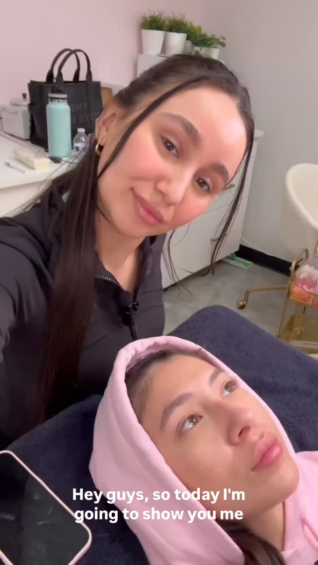 HEY GUYSSSS!
Finally we got in front of the camera and filmed one of our setsโค๏ธ
Watch how I make Katrinas lash vision come to lifeโจ
If you love this set and want to see it on yourself, click the link in our bio to book!โค๏ธ
#azlash #pampurebeautylashco #lashmap #azlashtech #phoenixlashtech