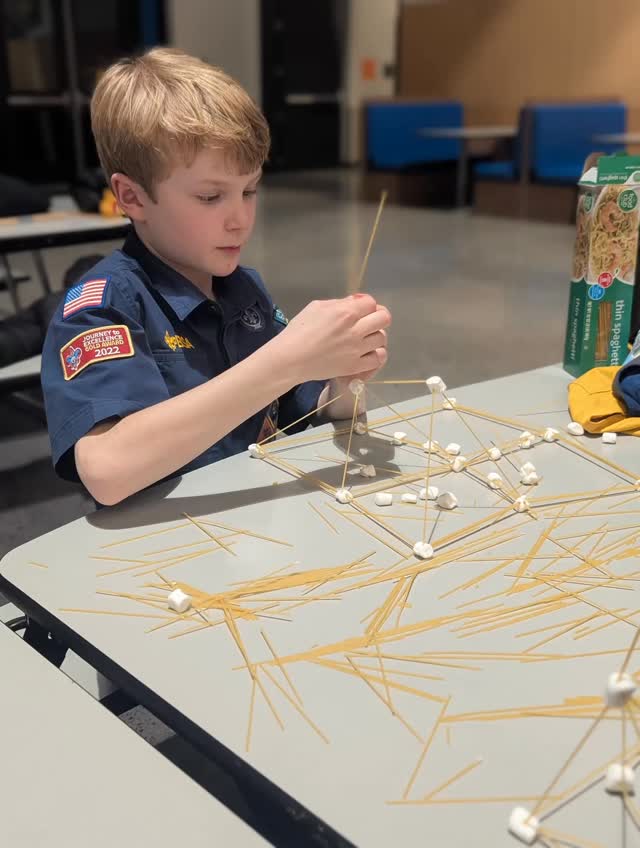 Scouts turning spagetti noodles and marshmallows into big ideasβbuilding teamwork, creativity, and a little bit of sticky fun! ποΈ
#pack310 #scouts #scoutsbsa