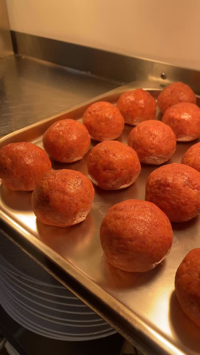 Every single one, rolled by hand. 🤌
No shortcuts. No machines. Just hands, heart, and recipes passed down through generations.
This is what real Italian tastes like.
📍 Ninello’s, Liverpool City Centre
#handmadewithlove❤️ #meatballs #italianfood #italianrestaurant #liverpoolrestaurants