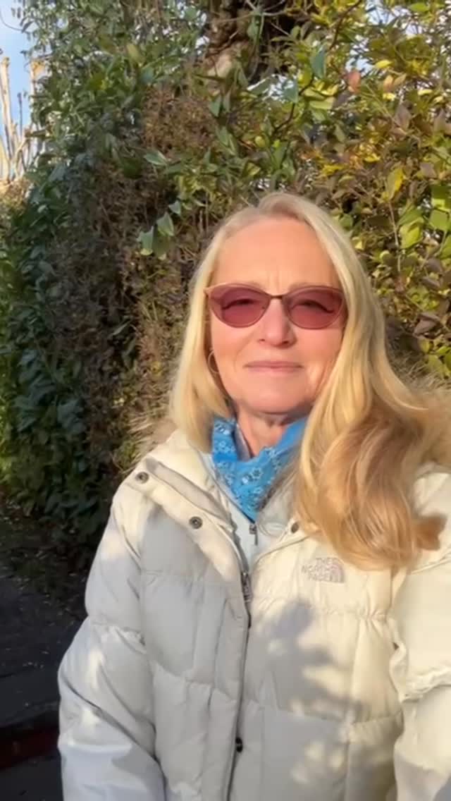 The four daily supplements getting me through this January ☔️🌞
A) Vitamin C - effervescent and buffered powder form, first thing in the morning (nonnegotiable!)
B) Collagen - powdered, before eating in the morning
C) Vitamin D - Spray form, again in the morning
D) Comprehensive multi - with added ashwagandha, biotin, curcumin (watch end of vid for the ‘why’)
Interested in the brands I personally prefer and recommend? Drop me a comment below and I’ll share all💭
#supplements #nutritionistapproved #healthybodyhealthymind #femalehealth