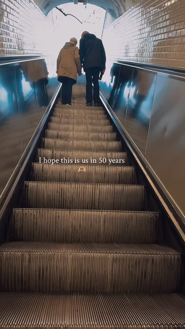 Was taking the metro in Paris and wanted a cool shot of the escalator but what I captured was so much better 🥹 tag your person #paris #cityoflove #bettertogether #europe #escalator