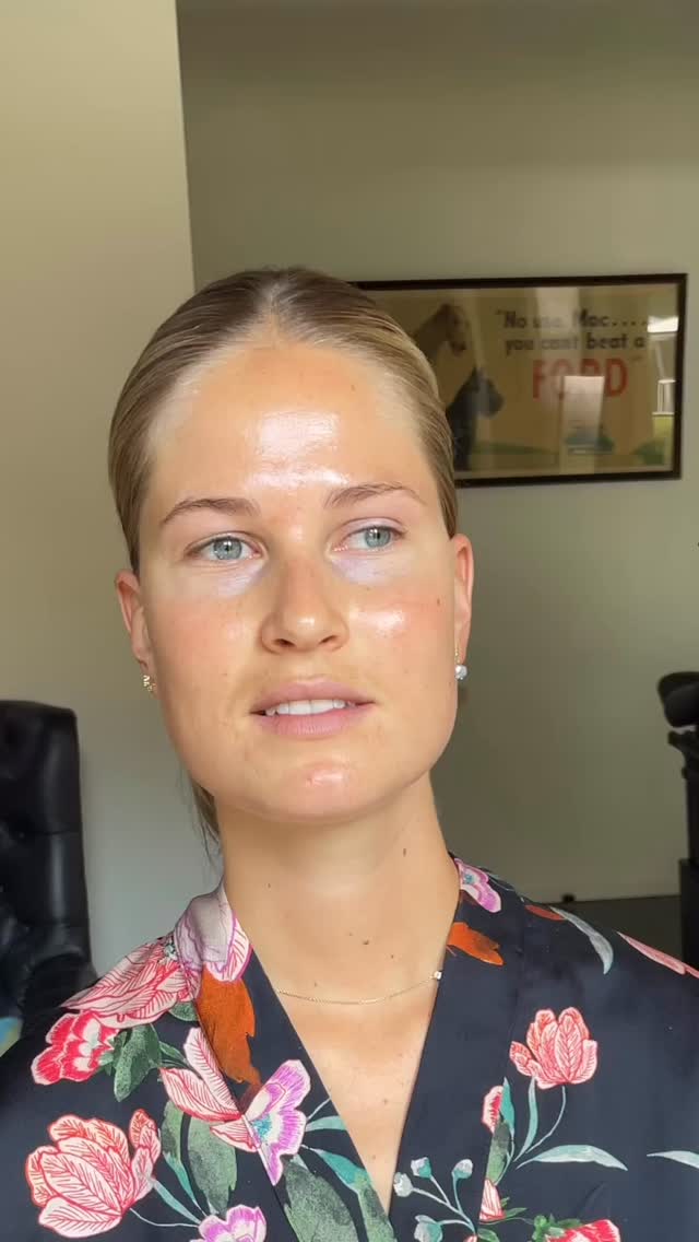 On your wedding day you want to look like the best version of yourself and if you’re not used to wearing loads of makeup, you shouldn’t (necessarily) do it for your wedding day. Minimalist natural bridal makeup is all in the light layers, technique and a good skincare routine on your part.
If you want this kind of minimalist bridal makeup and you’re getting married in Belgium or somewhere in Europe, let’s connect so we can create your dream bridal makeup & hair.
Enquire via my website or dm me to talk about your wedding 🤍
•
•
•
•
Destination wedding makeup artist - makeup artist belgium - minimalist bridal makeup - natural bridal makeup
#bridalmakeup #naturalbridalmakeup #minimalistbridalmakeup #belgiummakeupartist #destinationweddingmakeupartist