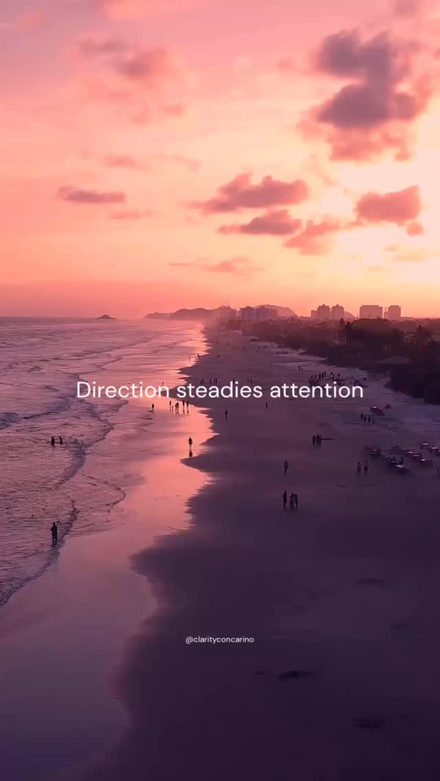 When attention knows where to go,
the noise quiets on its own.
♥️Save this for the moments your mind feels busy.
#ChismecitoConCafe #DirectionalClarity #QuietAuthority #TrustTheProcess #MindsetShift