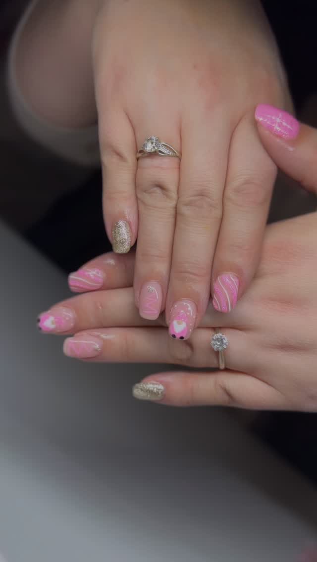 But of a delayed one… but i couldn’t not post this pink gonk 😂 #januaryfeels #christmasisofficiallyover