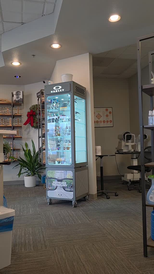 When your boss has another "idea" but we all know what that means...
...hide the hammer
#newbergfamilyeyecare #travelingeyedoc #changeisgood #womenownedbusiness