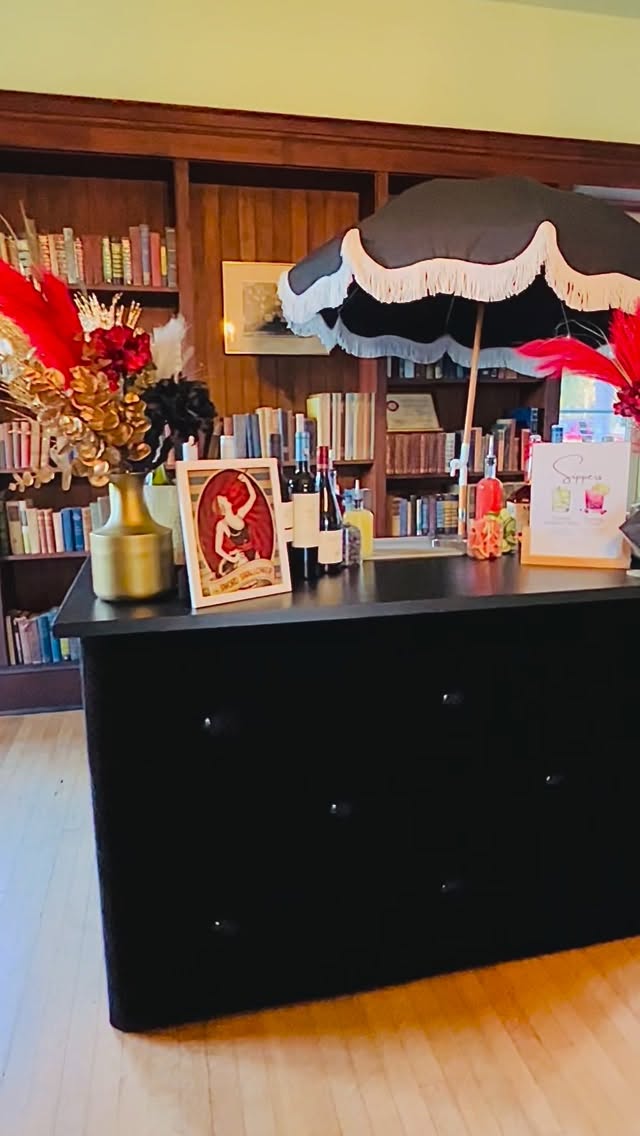 Fun circus theme realtor event this past week at Phillippi Estate! 🎪 🖤 🌟