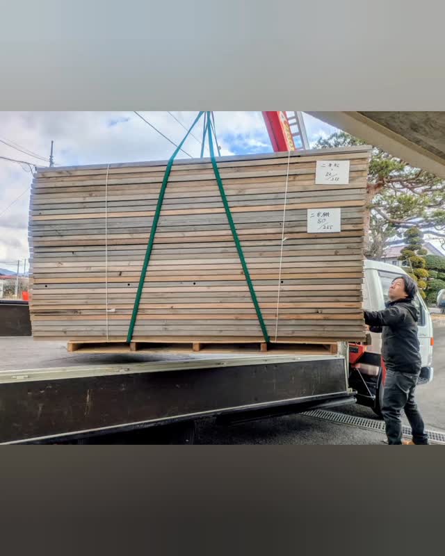 今日は衆議院選挙のボードを配達して回りました💦
とにかく疲れた💧
普段歩かないから余計に😣
バッタバタの衆議院選挙。
なんとか間に合ってよかった
#ヒカリ看板塗装店 #衆議院選挙2026 #疲れてますね #ハプニング発生 #占い良くても運悪い