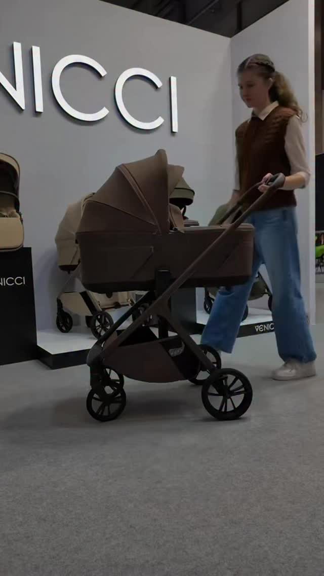 NEW @venicci_uk Tila launching with us this Friday LIVE at 11am BST 💁♀️ 🥳
Going to miss it? Come into store to see it yourself on 13/14 February and take advantage of exclusive discounts & goodie bags with Venicci purchases 🥳
#venicci #tila #new #launch #goinglive