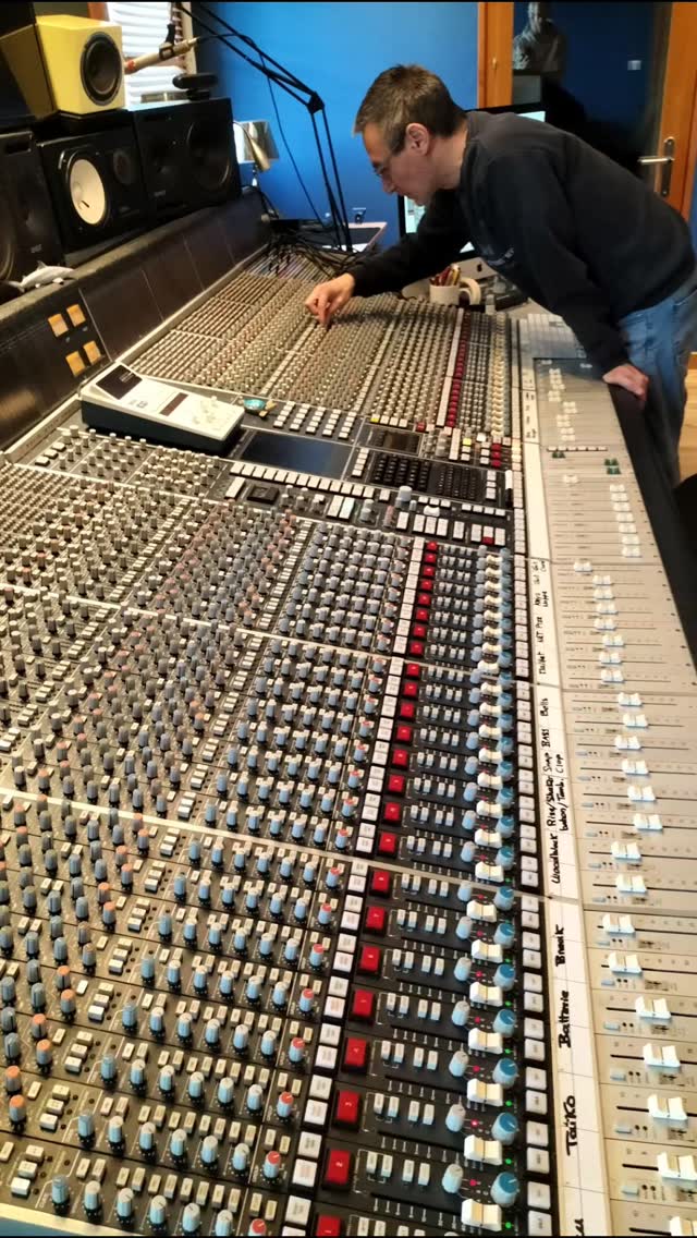 Formation Technicien son au studio Producson à Toulouse. Session de janvier 2026. Apprenez la prise de son, le mixage et le mastering. Prise en charge France Travail, Afdas, Fifpl