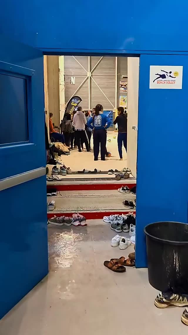 Ce week-end, on a cuisiné pour les sportifs du stage MB CAMP ❤️
Un vrai moment de pause, de partage et d’énergie avant de repartir plus fort 🥘🏐
Un grand merci aux organisateurs pour leur confiance et leur accueil 🙏
📍@montpellier_beach_volley
#montpellier #beachvolley #sportmontpellier #foodmontpellier #paella #sportlife #evenementiel #foodlover #montpellier #foodies #volley