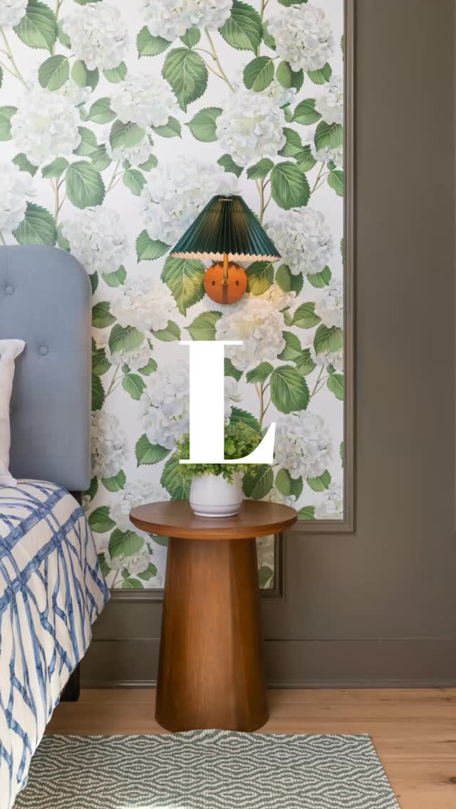 Only good days start here 💙💚 Welcone to your new favorite @airbnb in #Charleston 🪻#masterbedroomdesign #homestylist #shorttermrentalstyling #interiordecor @serenityshoresvacations