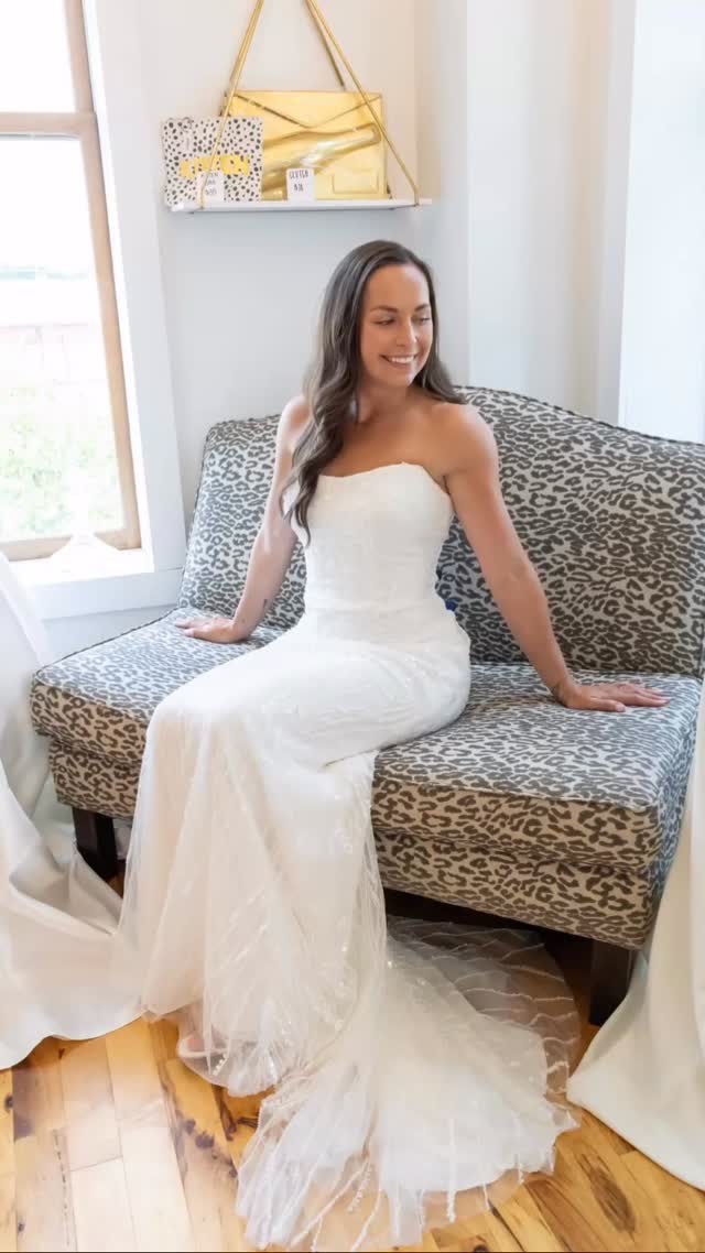 Classic elegance with all the subtle sparkle you’ve been dreaming of…
.
Book your appointment today at gigiblanc.com
.
.
.
.
.
.
#gigiblanc #bridal #bridalboutique #wedding #weddingdress #bridalgown #bridalcollection #weddinginspiration #shopsmall #localbusiness #shoplocal #bridalshower #bridaldresses