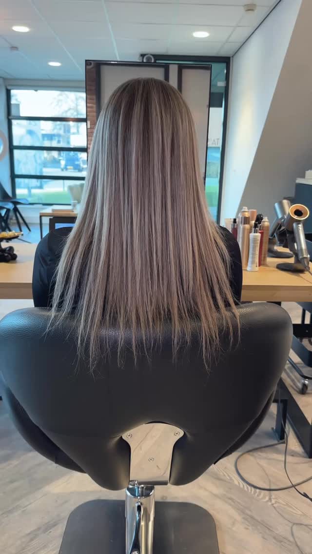 Perfecte overgang, as usual 😉
Wil jij ook langer haar zonder zichtbare overgang?