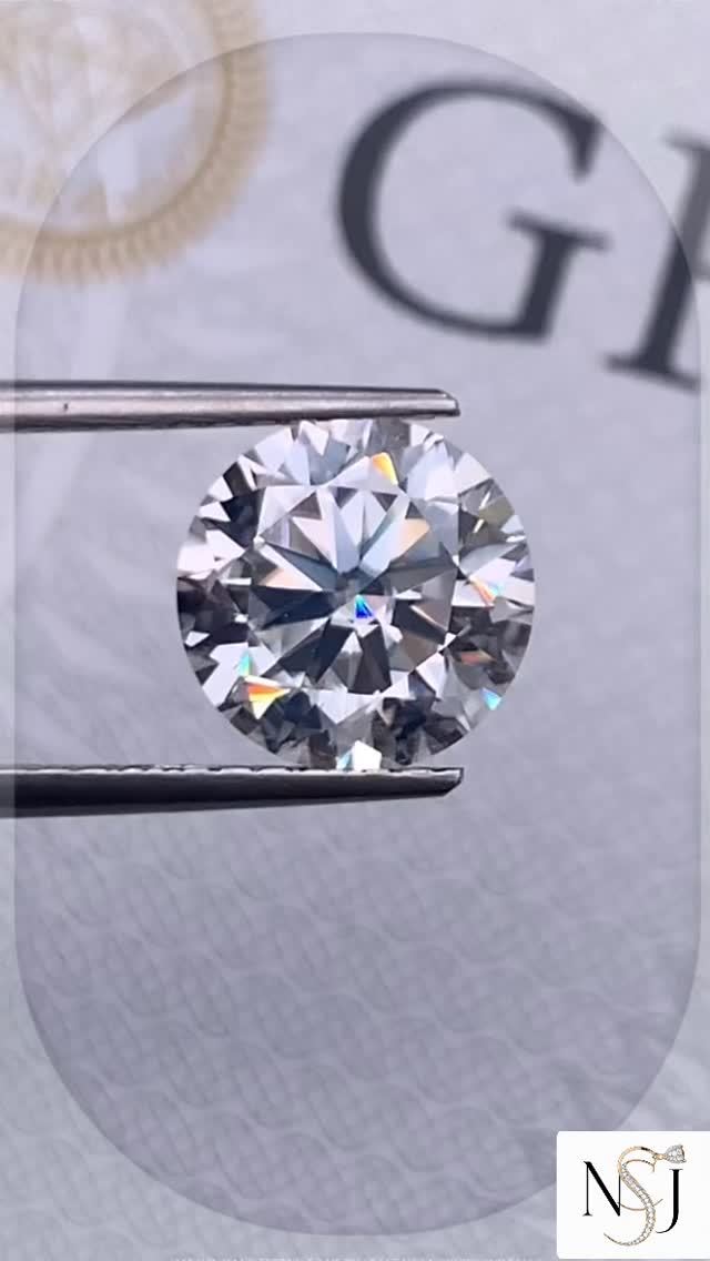 ✨💎 Pure Brilliance You Can Trust 💎✨
Upgrade your jewelry creations with 100% Real Moissanite Loose Stones — crafted to shine brighter than ordinary diamonds. Featuring D Color excellence, 0.1–12.0 carat options, and a GRA Certificate, these lab-grown gems pass diamond testers and deliver unmatched fire and clarity. Perfect for engagement rings, earrings, pendants, and custom jewelry designs.
🛍️ Shop now at nsjeweller.com or DM us to order
🚚 FREE Shipping Available
Product Highlights:
🔹 Stone Type: Lab-Grown Moissanite (Diamond Alternative)
🔹 Color Grade: D Color (Colorless)
🔹 Carat Range: 0.1–12.0 ct
🔹 Certification: GRA Report Included
🔹 Authenticity: Passes Diamond Tester
🔹 Usage: Fine Jewelry & Custom Jewelry Making
💬 Comment your favorite carat size or tag someone who loves sparkle ✨
#MoissaniteStone #RealMoissanite #LabGrownDiamonds #DColorMoissanite #LooseGemstones #CertifiedMoissanite #DiamondAlternative #EngagementRingStone #JewelryMakingSupplies #CustomJewelryDesign #FineJewelryUSA #LuxuryJewelry #EthicalGems #PassDiamondTester #USAJewelry #TrendingJewelry 💎✨