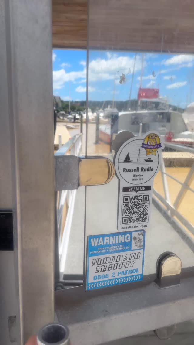 Sun is out after a rough night ☀️ #bayofislandsnz #totalyachtcare #boatmaintenance