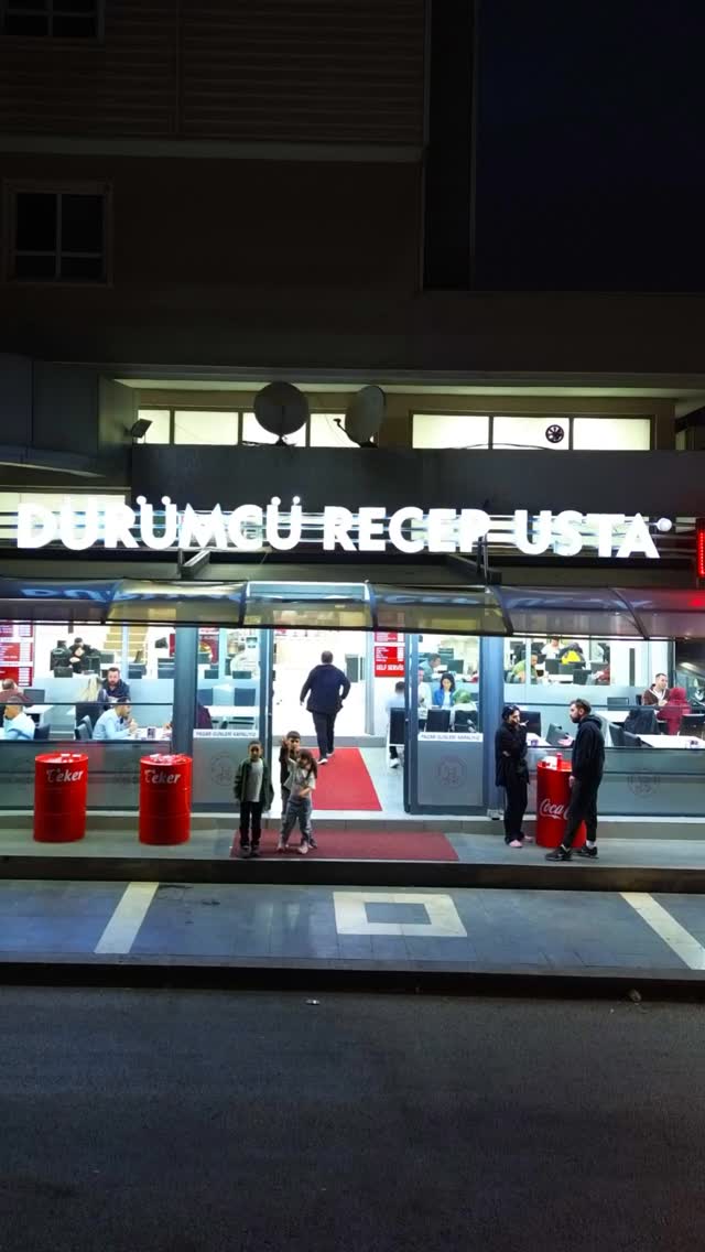 Lezzet yukarıdan da belli olur 🚁🔥
Dürümcü Recep Usta