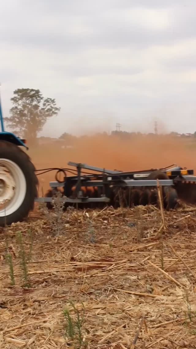 The Baldan NVCR REMOTE CONTROL LEVELING HARROW:
Number of Discs?
- 28 to 56
Disc spacing?
- 175mm and 200mm
Disc diameter?
- 20” and 22”
Working depth?
- 50mm and 150mm
Tractor power?
- 73hp to 165hp
For more specs and information
ℹ️ visit us at ART farm in Pomona,
📞 call email or WhatsApp us
📧 Or get in touch through the website linked in our bio