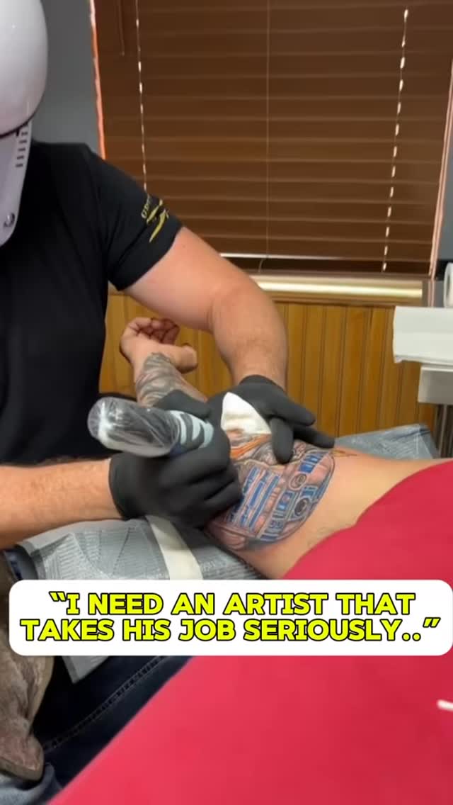 Just because I’m not very serious doesn’t mean I’m not awesome!!! Come get a tattoo !!!
#tattoo #tattooartist #tattooartist
@luckysupplyusa @eternalink @truetubes @inkmaster @afterinked @afterinkedcolombia @electricgoldonparkblvd @kingpintattoosupply