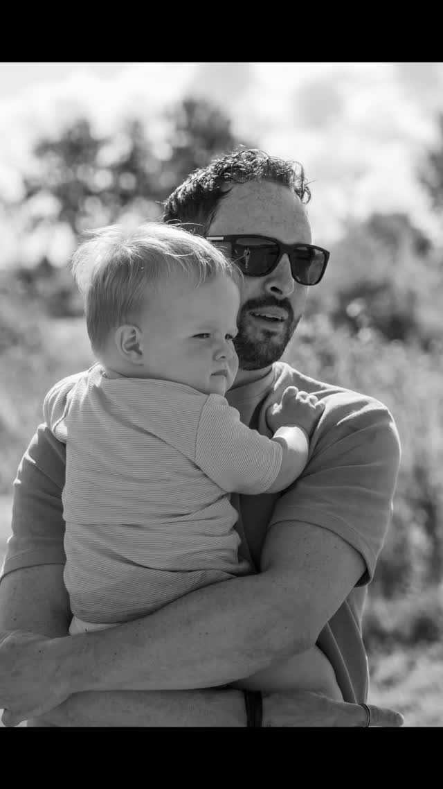 Het echte leven is nooit geregisseerd.
En dat is precies waarom het mooi is!
#fotograafzuidlimburg
#gezinsfotograaf
#spontanefotografie