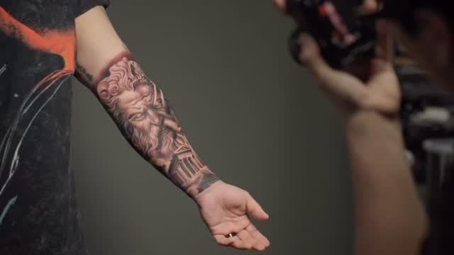 Another day at Select Tattoo Studio—where the art is hot, the vibe is even hotter, and we’re just the coolest spot in town. Come feel it for yourself!
@justbrandd @sk_inker @tatubysaruka @emilioramirez746
@justbrandd @sk_inker @emilioramirez746 @tatubysaruka