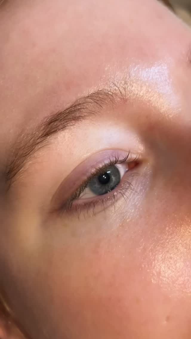 Before and after lash lift and tint
Lasts up to 6 weeks
Low maintenance
Makes lashes look longer
#lashliftandtint #lifted #lashes #outoftownbeauty #midwalesbeauty