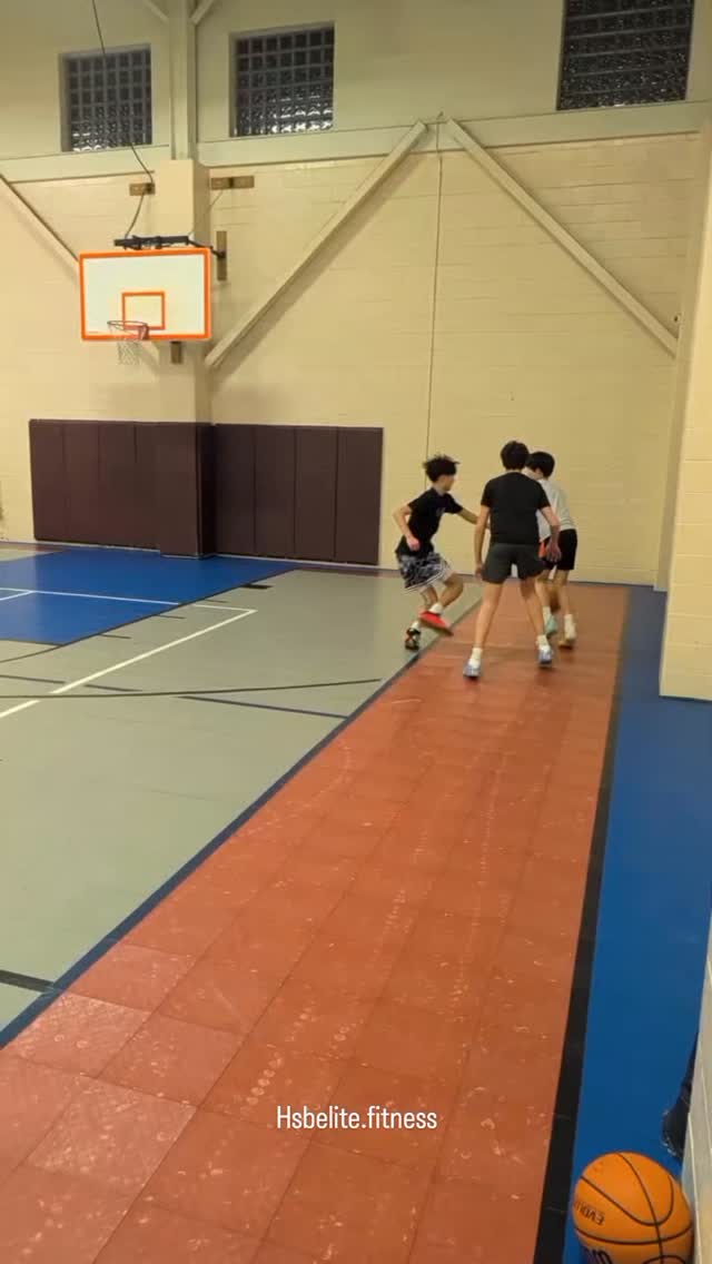 Every athlete deserves quality coaching.
No matter their starting point
#Basketball #YouthBasketballTraining #HSBElite #BasketballForall #Hoops