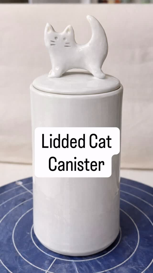 Lidded jars ❤️🩵💙 Watch how I add a cat handle to this canister! 😻 #wheelthrownceramics #tutorial #cats_of_instagram #handbuiltceramics #ilovecats @happycatcalyart
