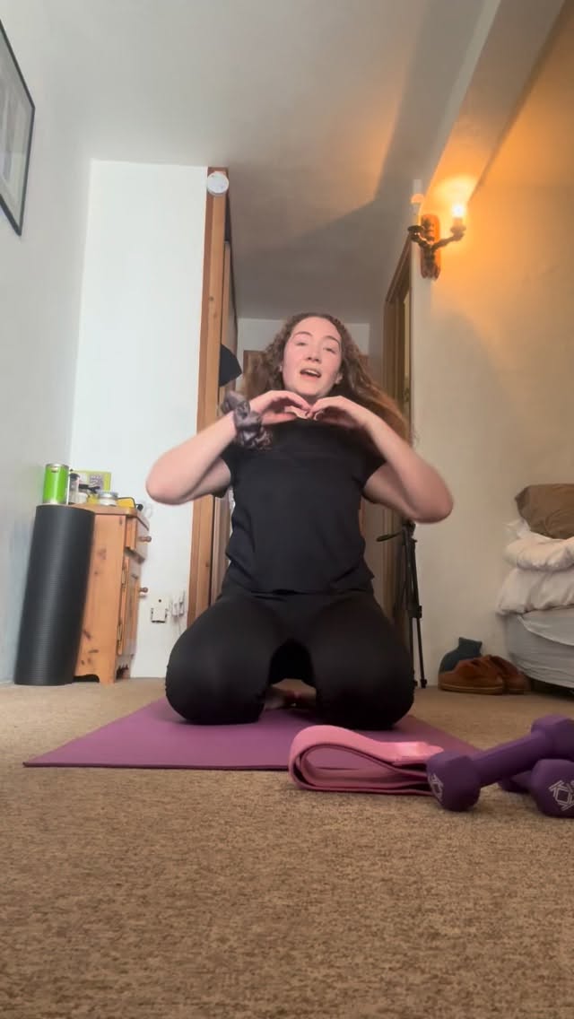 Just a reminder that the beauty of our mats is that they can go anywhere with you! I’m working and teaching Pilates in Courchevel at the moment and before I came I was worried about having space and time for my own practice. But then I reminded myself that it is not our routine that allows for our Pilates, it’s Pilates that allows for our routine, to be a strong, happy and confident one 🥰 Today I just did 20minutes of all my favourites and I feel so much better.
I am still running online classes whilst I’m away so please feel free to try us out! First class completely free and … you can zoom in from wherever life takes you ♥️ DM for me for more info.