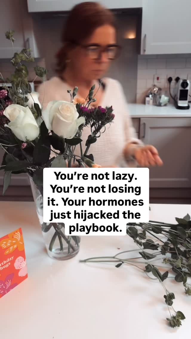 Menopause rewrites the rules without telling you.
Rude.
The answer isn’t trying harder.
It’s trying differently.
One thing to try today
Eat within an hour of waking.
Protein included.
Why it helps
Morning fuel sets the tone for blood sugar, cortisol and energy all day.
Follow for menopause-aware nutrition.
Share this with someone who needs the reminder.