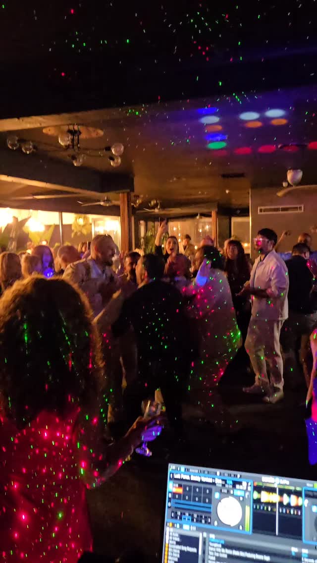 Crushing it!
#melbournecelebrant #melbournecitysidecelebrant #weddingcelebrant #weddingcelebrantmelbourne