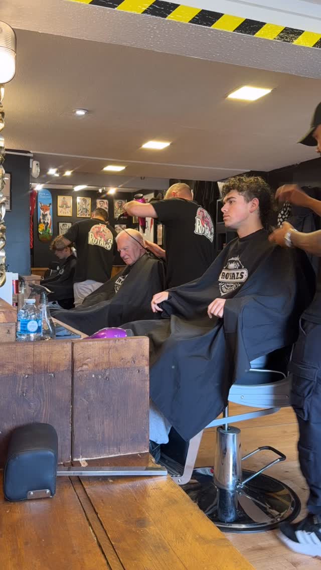 We asked “Why is Friday the busiest day in the barbershop?”
The answer - “Because it’s fade-day 😄✂️ - Everyone wants to look sharp for the weekend”
Too right! If you didn’t make it in for a Friday trim, Lucas and Dias have a couple of appointments available tomorrow.
#barbershoproyals #royalsbarbershop #weekendtrim