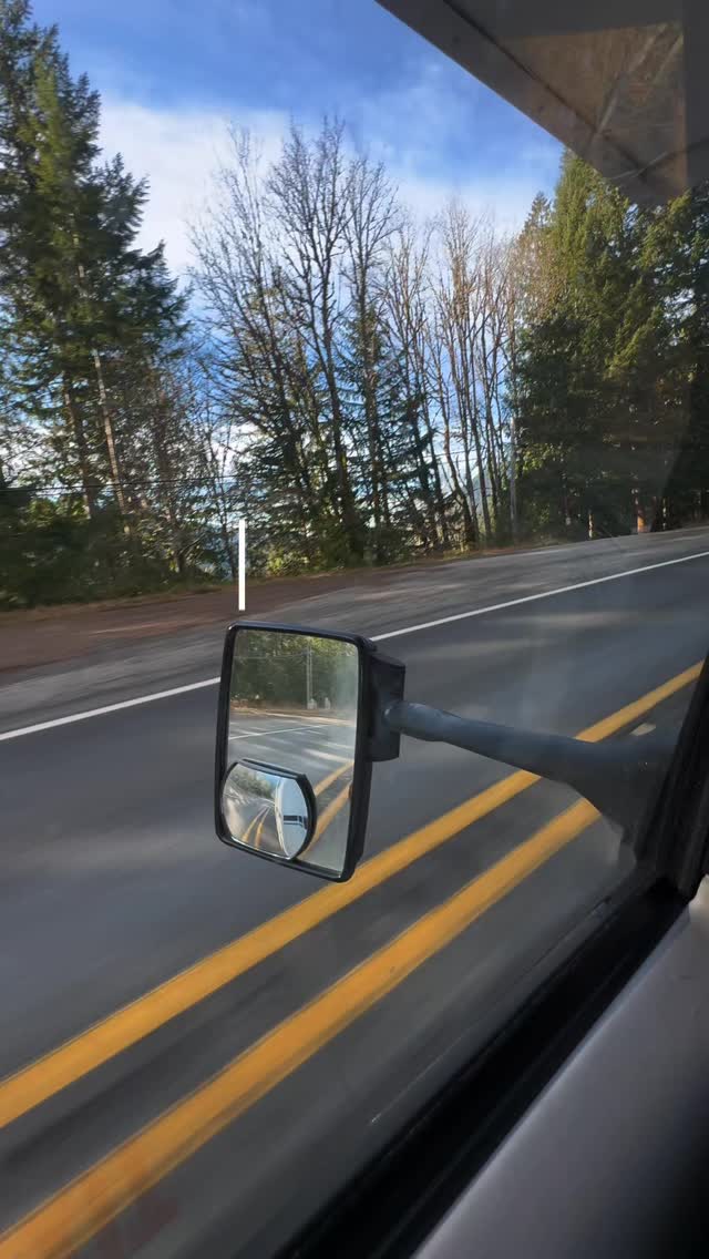 A weekend well spent in the North Olympic Peninsula 🌲
We packed up the RV on Friday and headed toward Crescent Lake, chasing quiet roads, forest air, and a slower pace. The days were a mix of driving, light hiking, and stopping whenever the view felt too good to pass up. Cold mornings, sunny afternoons, and that calm you only get when you’re surrounded by water and trees.
Porter and Paloma came along for the ride — road naps, curious looks out the window, and lots of fresh air. Porter looks a little sad in some clips because he hurt himself, but he’s all good now and back to his happy self 🐾 Nights were simple and affordable, staying at 7 Cedars for about $20 a night, which made the whole trip feel even better.
Crescent Lake is about 3 hours from Seattle and sits right by Olympic National Park, with easy access to trails, scenic drives, and peaceful lakeside moments. It’s the kind of place that doesn’t ask much from you — just show up, slow down, and enjoy it. Already planning the next trip back.
#pnw #olympicnationalpark #crescentlake #weekendgetaway #rvlife #travelreels #petfriendlytravel