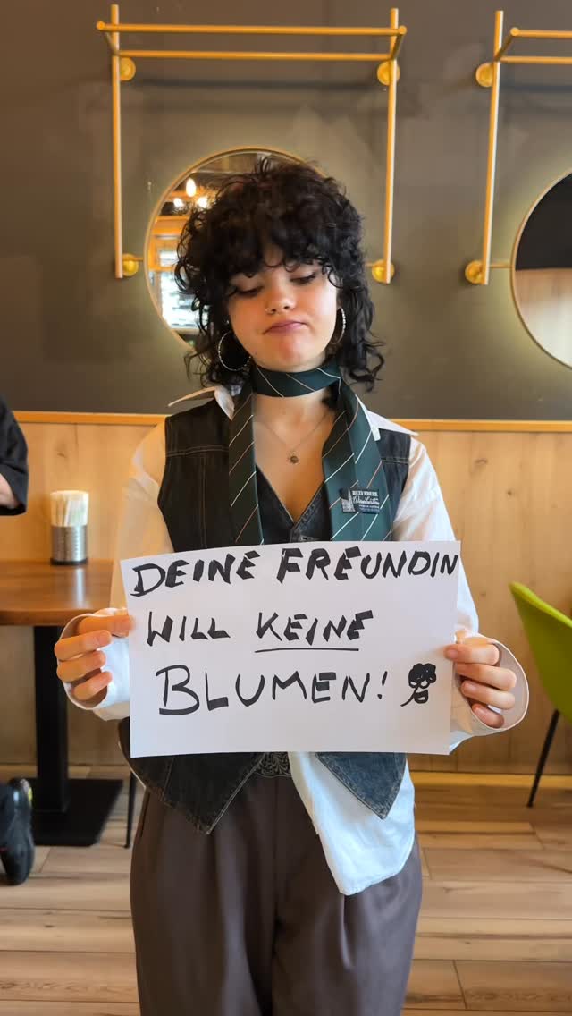 Blumen? Nein danke! Ihr Herz schlägt für NOODLE KING. 🥢❤️
#noodles #sushi #asianfood #wien #noodleking