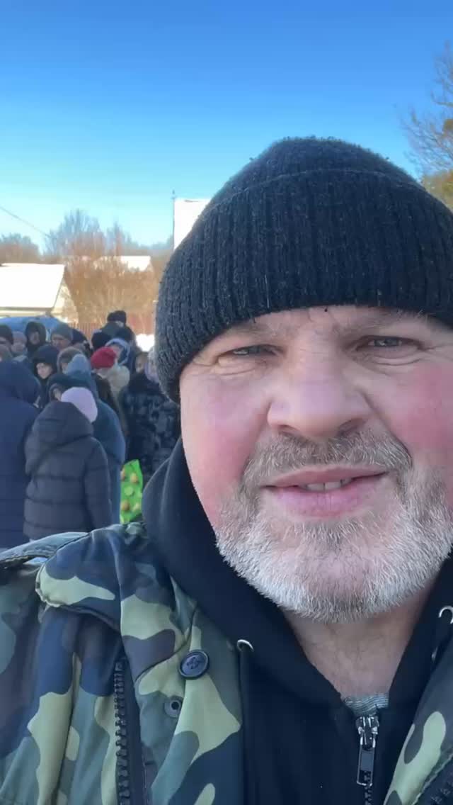 Right now, many refugee families have no electricity.
No heat. No light.
At our humanitarian drop-in center, hot tea and a warm fire are becoming lifelines. ☕🔥
In this reel, the center’s leader shares how this space is offering warmth, dignity, and hope when it’s needed most.
This is compassion meeting a critical moment.
Please don’t look away. 🤍
#UrgentNeeds #RefugeeRelief #WinterResponse #CompassionInAction #HumanitarianAid #HopeInCrisis