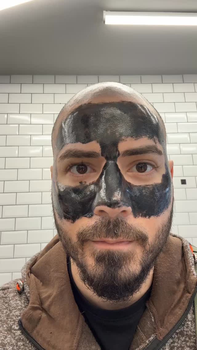 We Now Offer Black Face Masks! Book Yours Today.
Bookings in Our Bio!
#millhillbroadway #londonbarber #millhill #barbershop