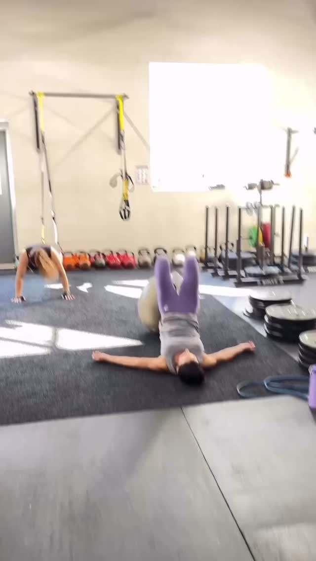 Women’s Only Strength Gym Fit For You 📍RT 44 in Avon, CT @fitforyou.ct Request a free trial session - link in bio or DM us!