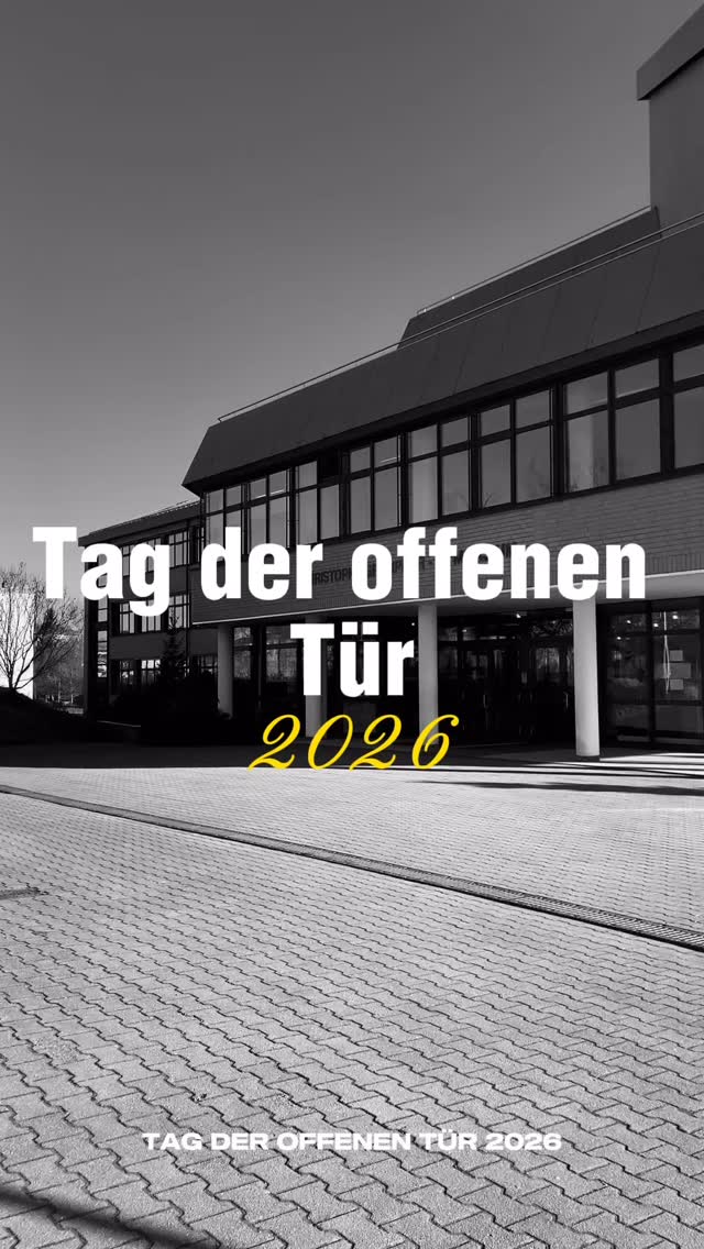 Was für ein Tag! 🤩🎉
Nach intensiver Vorbereitung, vielen kreativen Momenten und harter Arbeit ging heute ein rundum gelungener Projekttag zu Ende.
Es war ein Tag voller bunter Eindrücke, spannender Erlebnisse und unvergesslicher Momente. Von Kunst über Sport bis hin zu handwerklichen und kulturellen Highlights war für wirklich jede und jeden etwas dabei – ein Tag, der die Vielfalt, Kreativität und das große Engagement unserer Schulgemeinschaft eindrucksvoll gezeigt hat.
Ein herzliches Dankeschön 💛❤️ geht an
• alle Schülerinnen und Schüler, die mit Begeisterung und Kreativität mitgewirkt haben,
• die engagierten Projektleiterinnen und Projektleiter, die ihre Ideen mit viel Herzblut umgesetzt haben,
• die Schulleitung für die tatkräftige Unterstützung
• sowie an alle Besucherinnen und Besucher, die den Tag der offenen Tür mit Leben gefüllt haben.
#prowo #graupnergymnasium