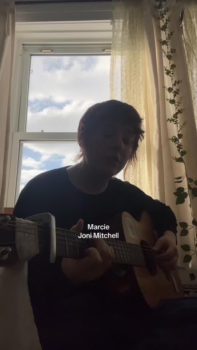 fitting song for a sunny winter day methinks #jonimitchell