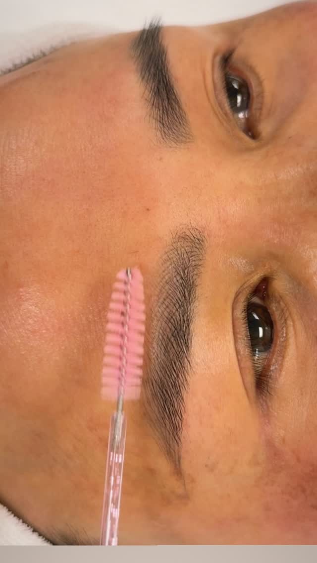 💁♀️Healed Blush Hairstroke Brows after 1 year❤️❤️❤️
#healedresultsmatter #blushhairstrokesbrows #nz #wellington #fabulashbrows #hairstrokebrowstraining