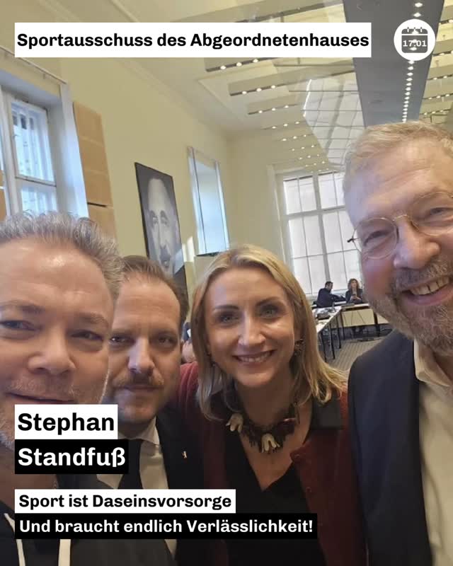 Zum ersten Mal war unsere neue Sportstadträtin Malgorzata Sijbrandij im Sportausschuss des Abgeordnetenhauseszu Gast – mit spannenden Erkenntnissen zur Sportmilliarde des Bundes. 🏛️⚽️
Steglitz-Zehlendorf war hier ganz vorn mit dabei: Wir haben Missverständnisse bei der Antragstellung aufgedeckt und wichtige Hinweise gegeben, wie die Förderung in der nächsten Runde 2027 besser gestaltet werden kann. 💡
Auch das Sanierungsprogramm für Sportstätten muss weitergehen: Wir kämpfen dafür, dass die Mittel im Doppelhaushalt wieder aufgestockt werden, dann insgesamt 24 statt 18 Millionen Euro.
Denn klar ist: Sport braucht Planungssicherheit – im Bezirk wie im Bund.
Mit dabei vor Ort: Frau Götze, Tom Cywinski und Andreas Statzkowski, Präsident des Leichtathletik-Verbandes Berlin. 📸
.
.
.
.
#SportinBerlin #CDUBerlin #SteglitzZehlendorf