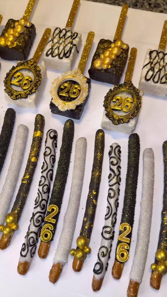 Luxury treats never go out of style ✨🖤🤍
This custom order featured a sleek black, white, and gold theme—perfect for elegant celebrations, milestone moments, and upscale events. Every detail was handcrafted with love and style.
Custom orders available for any occasion 🎉🍬
#CustomTreats #BlackWhiteGoldTheme #LuxuryDesserts #EventTreats #DelightfulDesserts